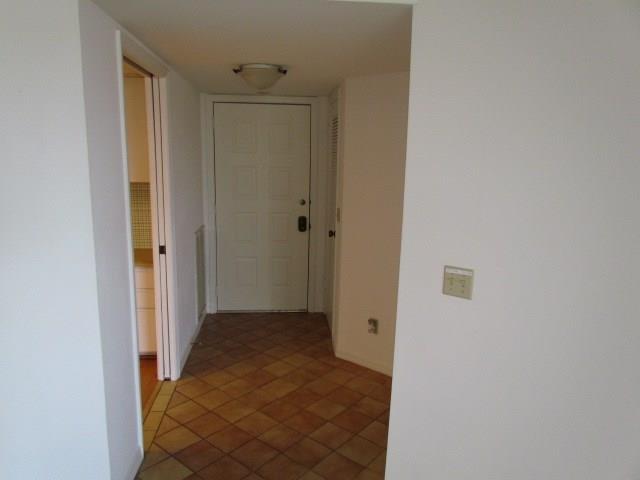 1850 Bay Road, Unit 1A Vero Beach, FL 32963 - Photo 16 of 32 Gallery Image 16