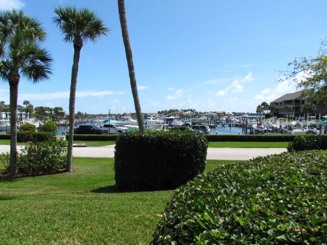1850 Bay Road, Unit 1A Vero Beach, FL 32963 - Photo 3 of 32 Gallery Image 3