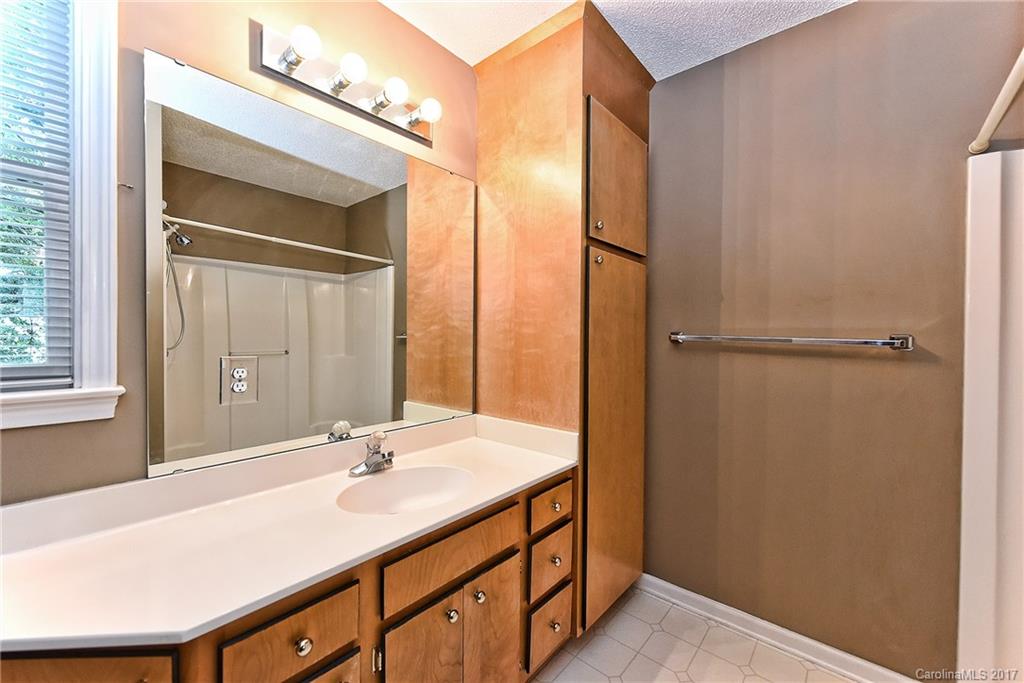 116 Surfside Road Mooresville, NC 28117 - Photo 14 of 24 Gallery Image 14