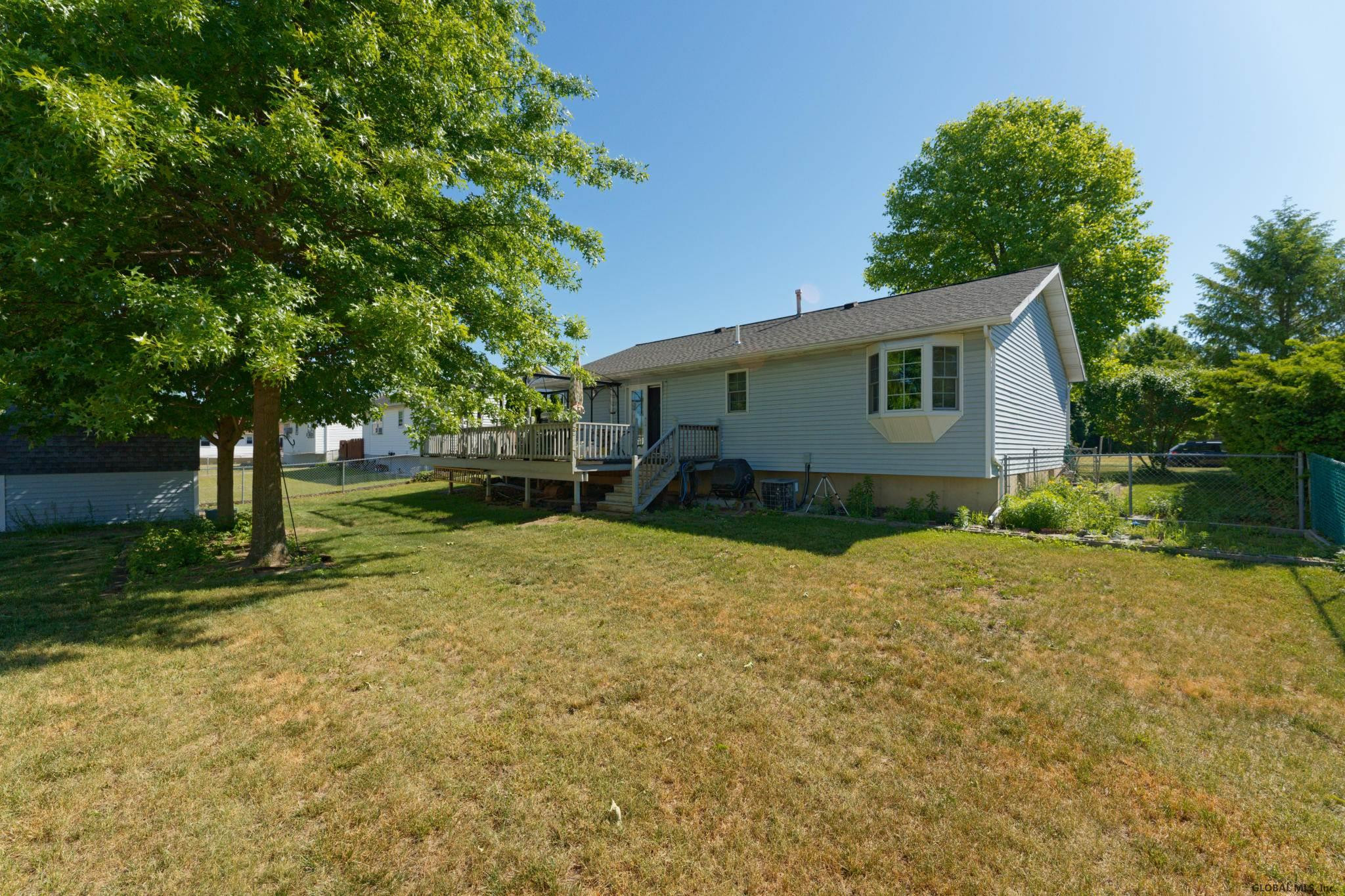 28 Colleen Road Troy, NY 12180 - Photo 6 of 35 Photo 6