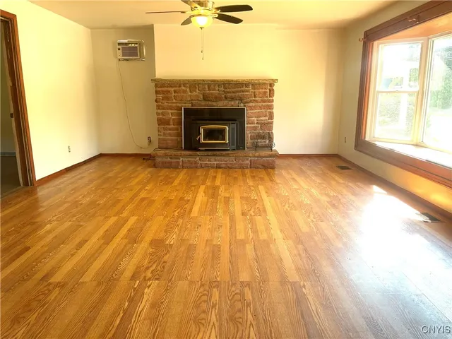 $124,900 | 42 Mechanic Street, Antwerp, NY 13608