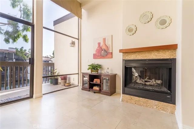 $850,000 | 5336 Marina Pacifica Drive, Long Beach, CA 90803