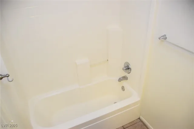 $1,800 | 7804 Wavering Pine Drive, Las Vegas, NV 89143