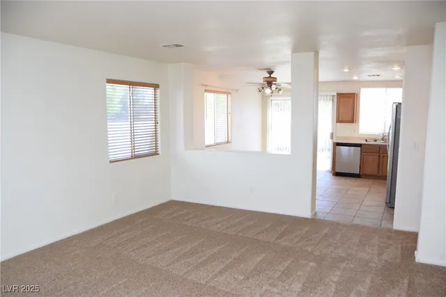 $1,800 | 7804 Wavering Pine Drive, Las Vegas, NV 89143