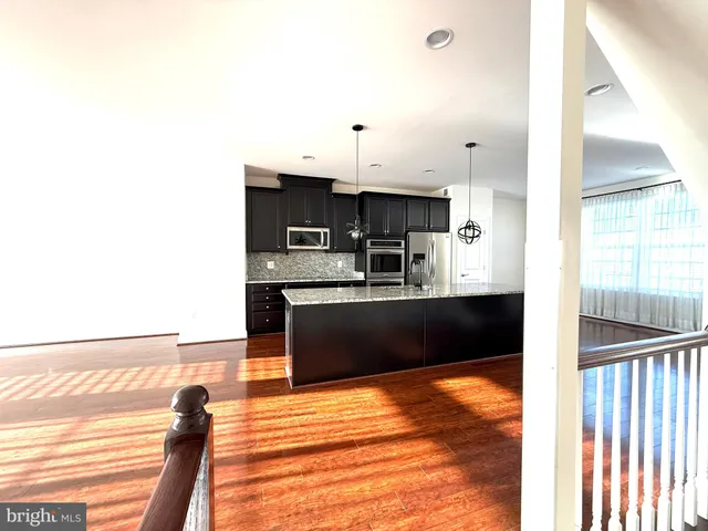 $2,800 | 8405 Girvan Court, Manassas, VA 20109