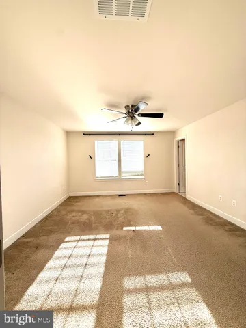 $2,800 | 8405 Girvan Court, Manassas, VA 20109