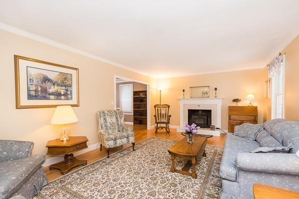 142 Haverhill Road Topsfield, MA 01983 - Photo 12 of 26 Gallery Image 12