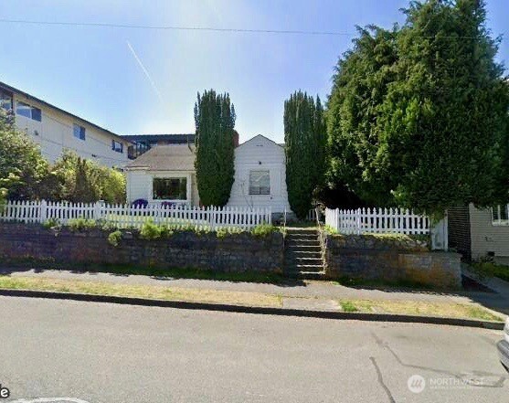 640 Bell Street Edmonds, WA 98020 - Photo 1 of 14