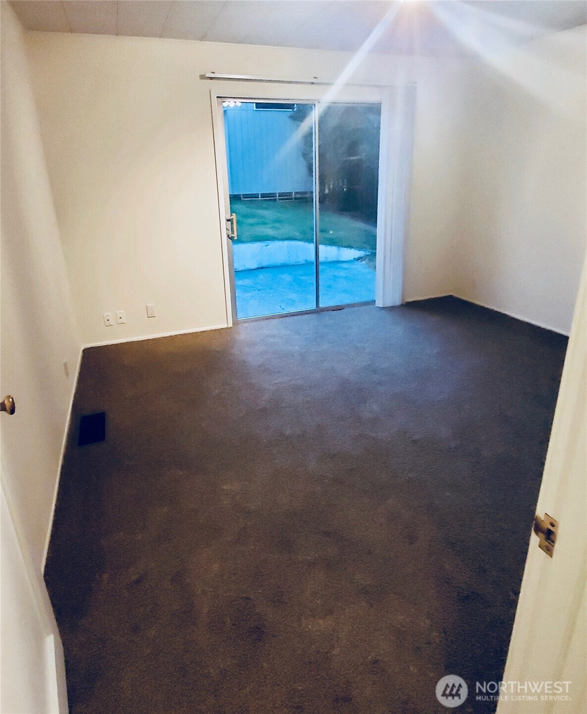 640 Bell Street Edmonds, WA 98020 - Photo 8 of 14