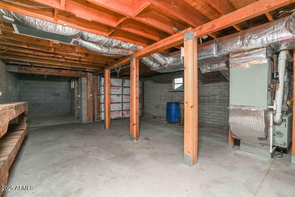 4330 East Navajo Lane Rimrock, AZ 86335 - Photo 52 of 59 a view of an empty room with wooden roof