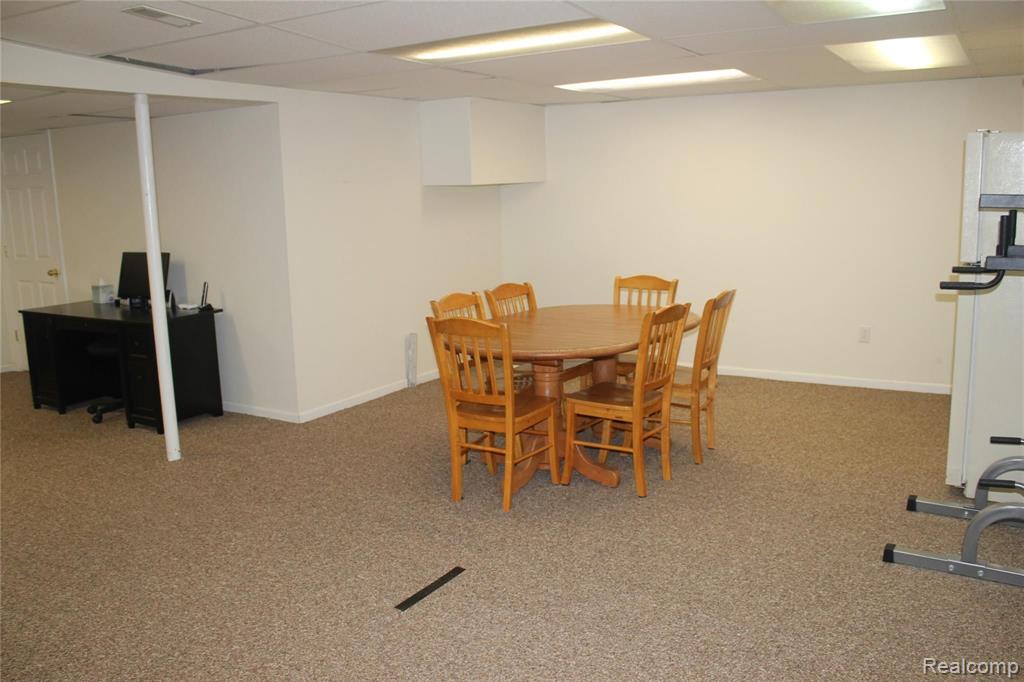 1794 Skyline Drive Rochester Hills, MI 48306 - Photo 37 of 41