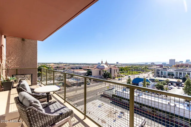 $159,900 | 4750 North Central Avenue, Unit B8, Phoenix, AZ 85012