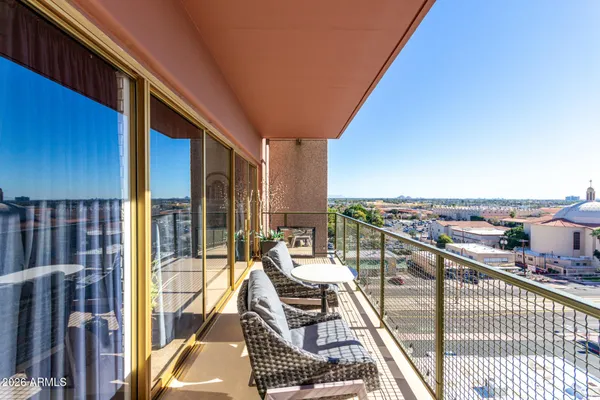 $129,000 | 4750 North Central Avenue, Unit 8B, Phoenix, AZ 85012