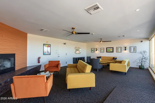 $159,900 | 4750 North Central Avenue, Unit B8, Phoenix, AZ 85012