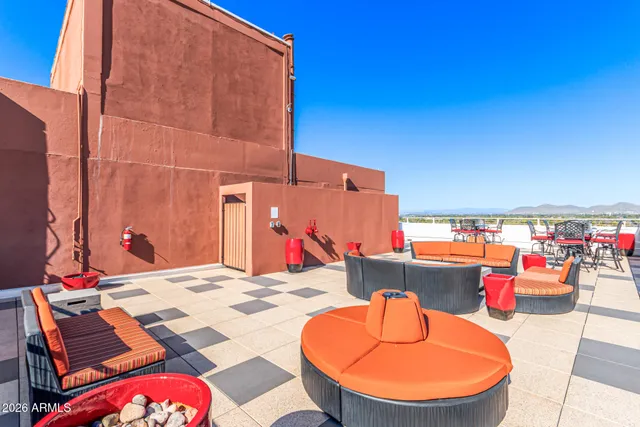 $159,900 | 4750 North Central Avenue, Unit B8, Phoenix, AZ 85012