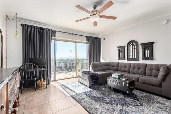 $129,000 | 4750 North Central Avenue, Unit 8B, Phoenix, AZ 85012