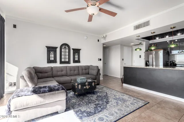 $159,900 | 4750 North Central Avenue, Unit B8, Phoenix, AZ 85012