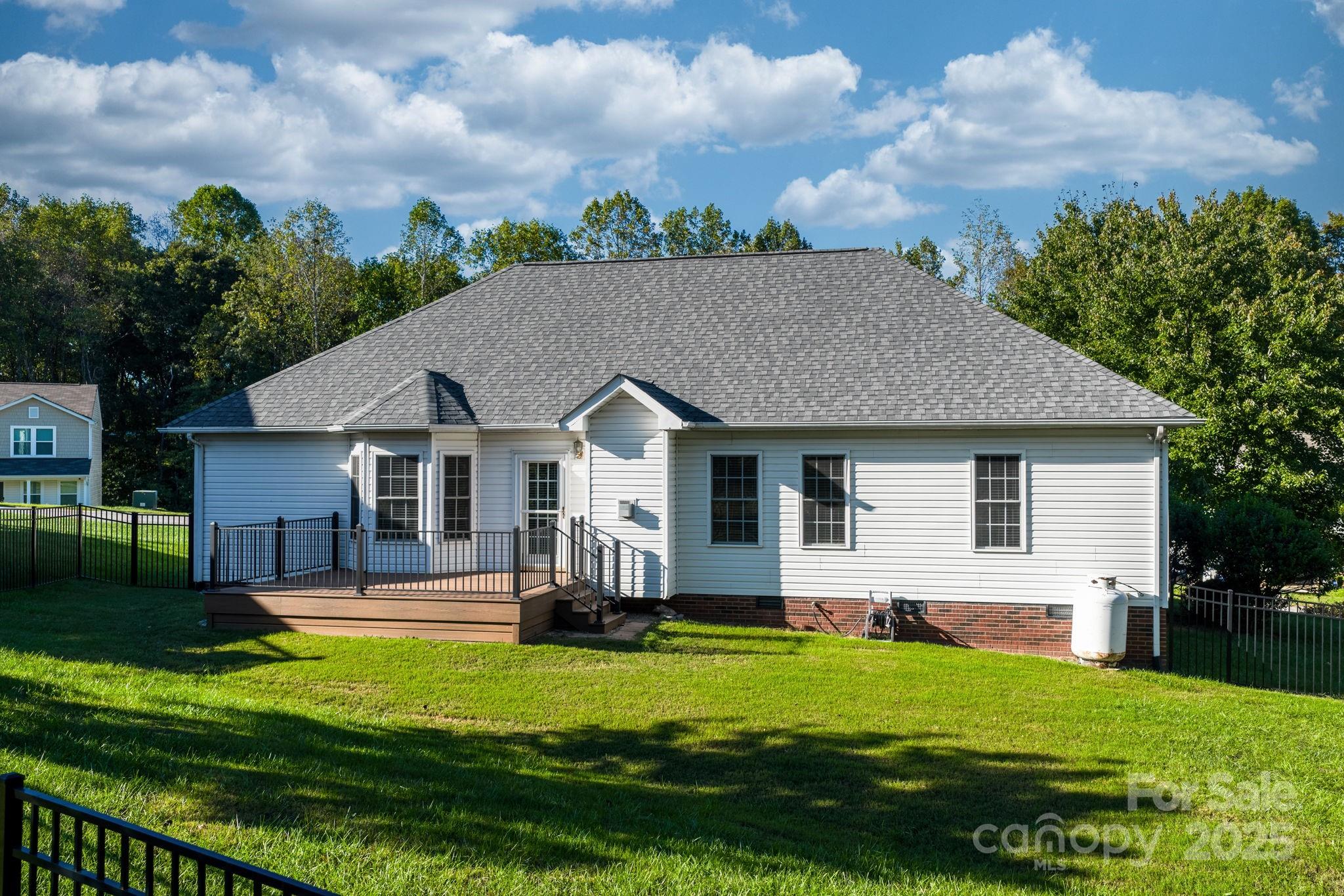 1787 Piper's Ridge Circle Northwest Conover, NC 28613 - Photo 3 of 30 Gallery Image 3