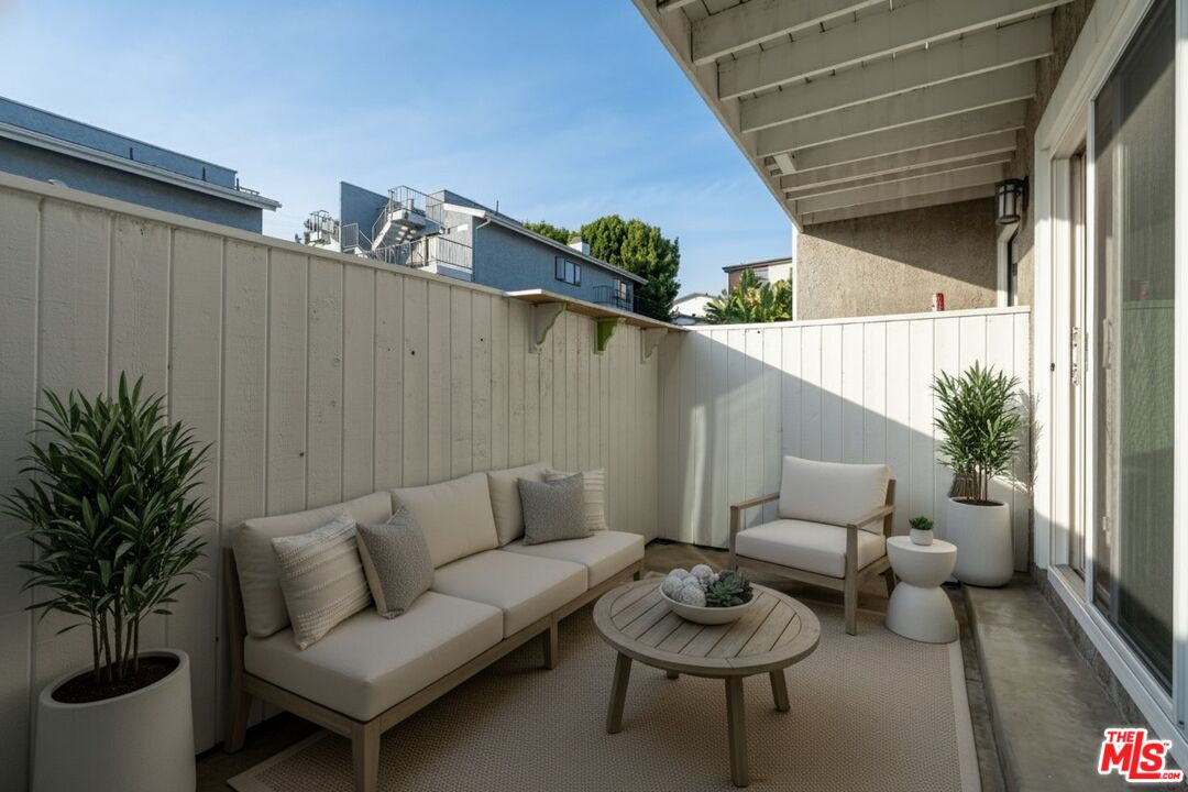 1411 12th Street, Unit 2 Manhattan Beach, CA 90266 - Photo 14 of 15