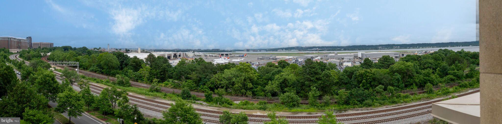 3650 South Glebe Road, Unit 450 Arlington, VA 22202 - Photo 37 of 60 a view of a yard with plants