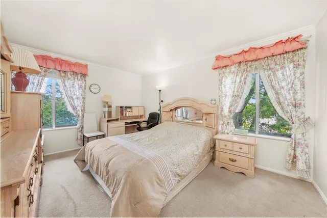 $220,000 | 6107 Knoll Valley Drive, Unit 308, Willowbrook, IL 60527