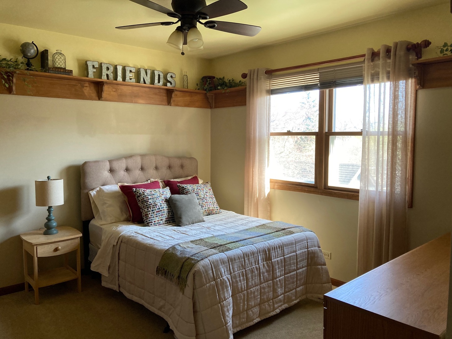 36 Redstart Road Naperville, IL 60565 - Photo 25 of 38 a bedroom with a bed and a window
