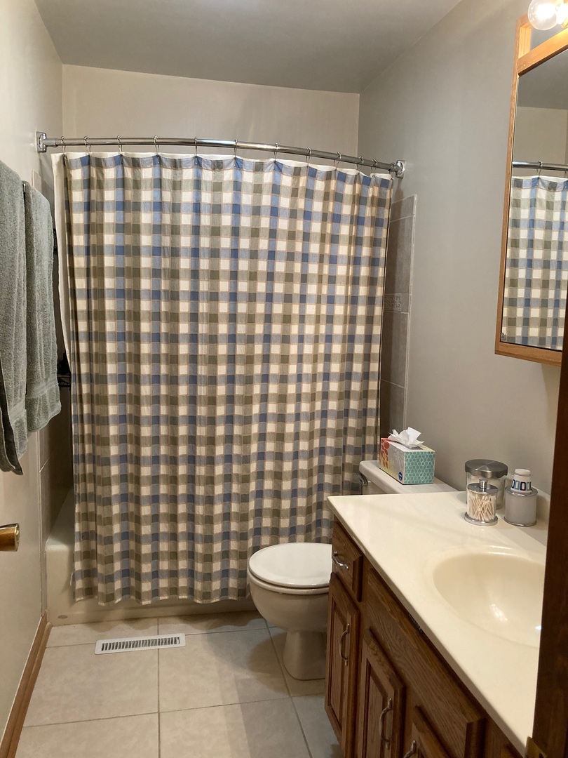 36 Redstart Road Naperville, IL 60565 - Photo 27 of 38 a bathroom with a sink toilet and shower