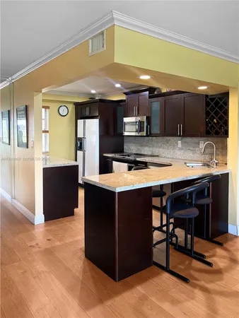 $2,600 | 4525 West 20th Avenue, Unit 529, Hialeah, FL 33012