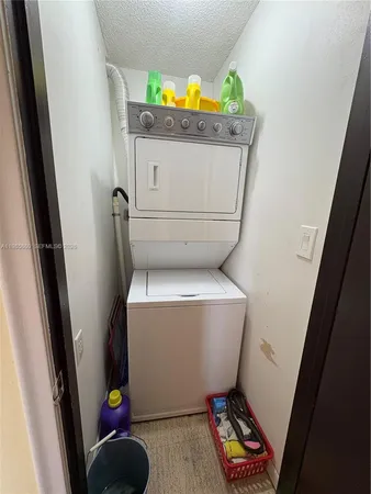 $2,600 | 4525 West 20th Avenue, Unit 529, Hialeah, FL 33012
