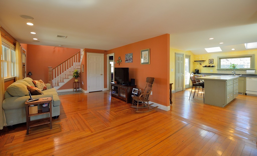 254 Riverside Drive Dedham, MA 02026 - Photo 7 of 30 Gallery Image 7