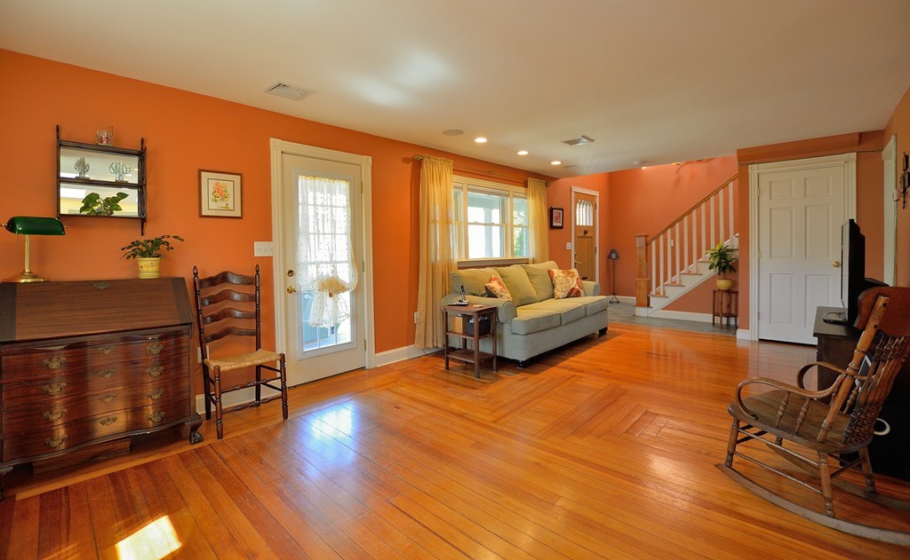 254 Riverside Drive Dedham, MA 02026 - Photo 8 of 30 Gallery Image 8