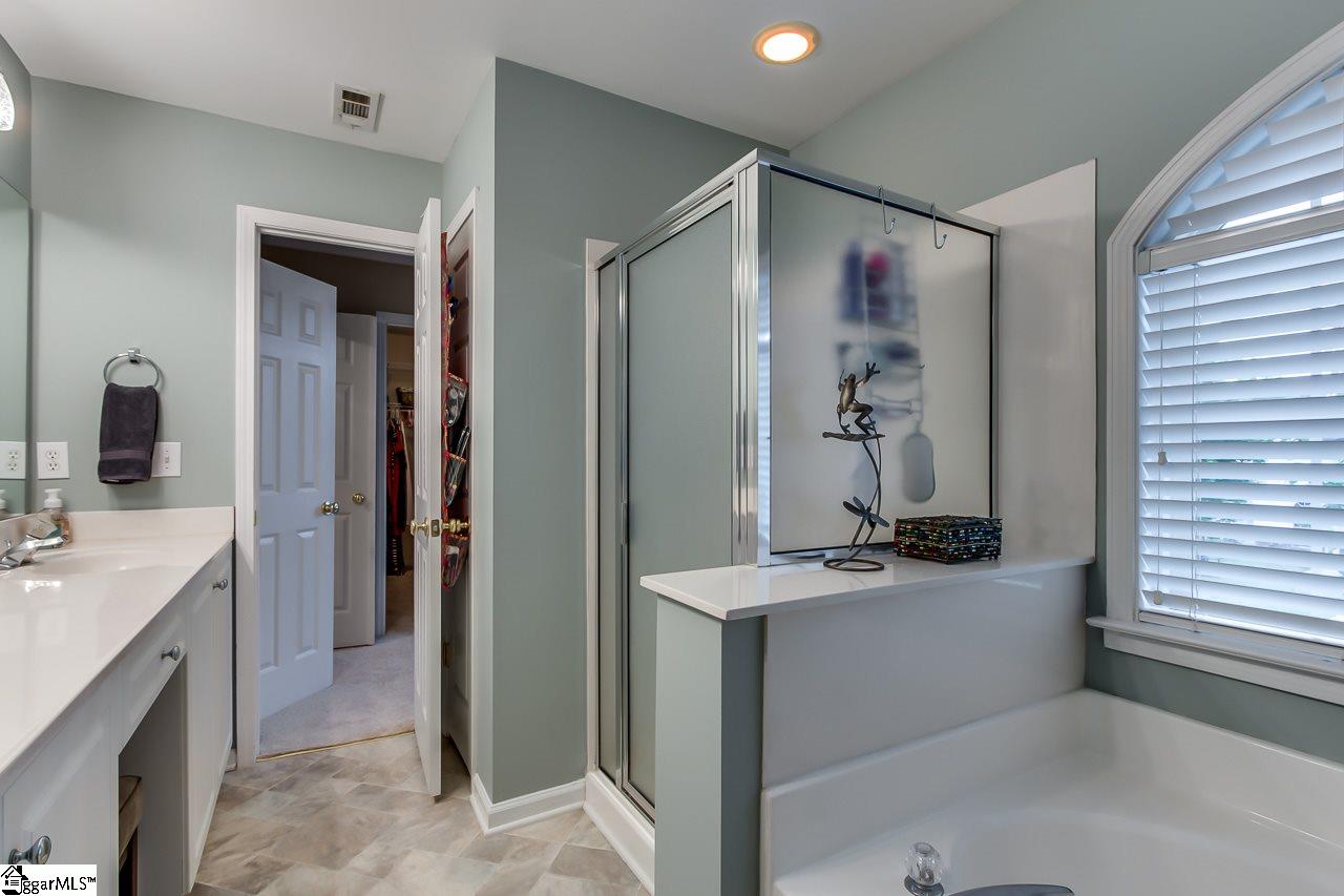 413 Cliffview Court Greer, SC 29650 - Photo 19 of 26 Gallery Image 19