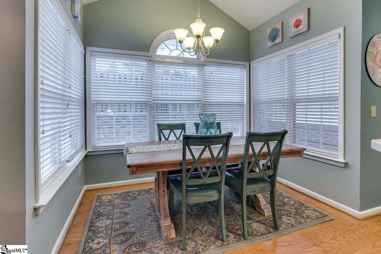 413 Cliffview Court Greer, SC 29650 - Photo 5 of 26 Gallery Image 5