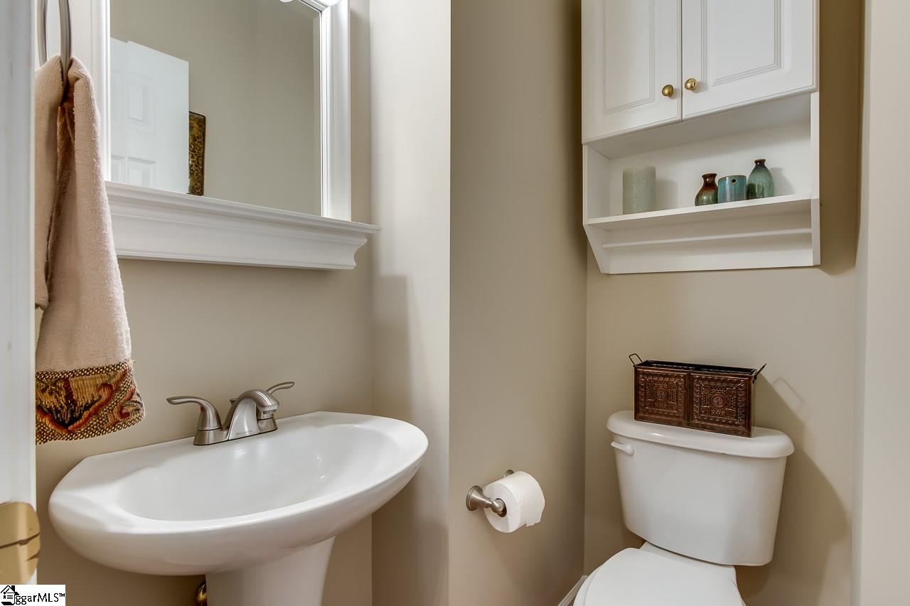 413 Cliffview Court Greer, SC 29650 - Photo 10 of 26 Gallery Image 10