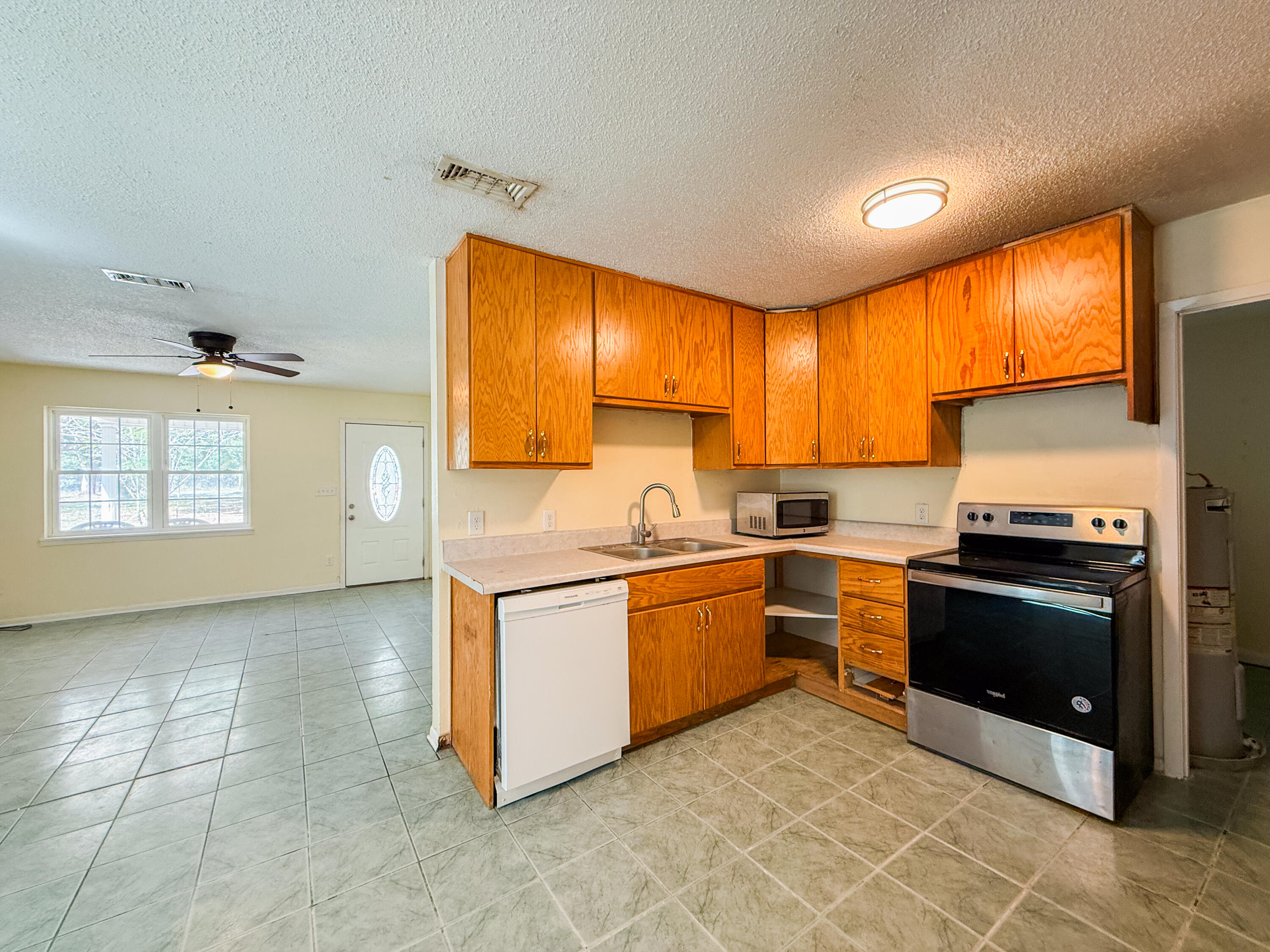 5703 Old River Road Baker, FL 32531 - Photo 7 of 27 IMG_6879