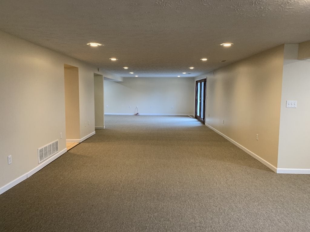 4014 Green Valley Road Huntington, WV 25701 - Photo 22 of 26 Gallery Image 22