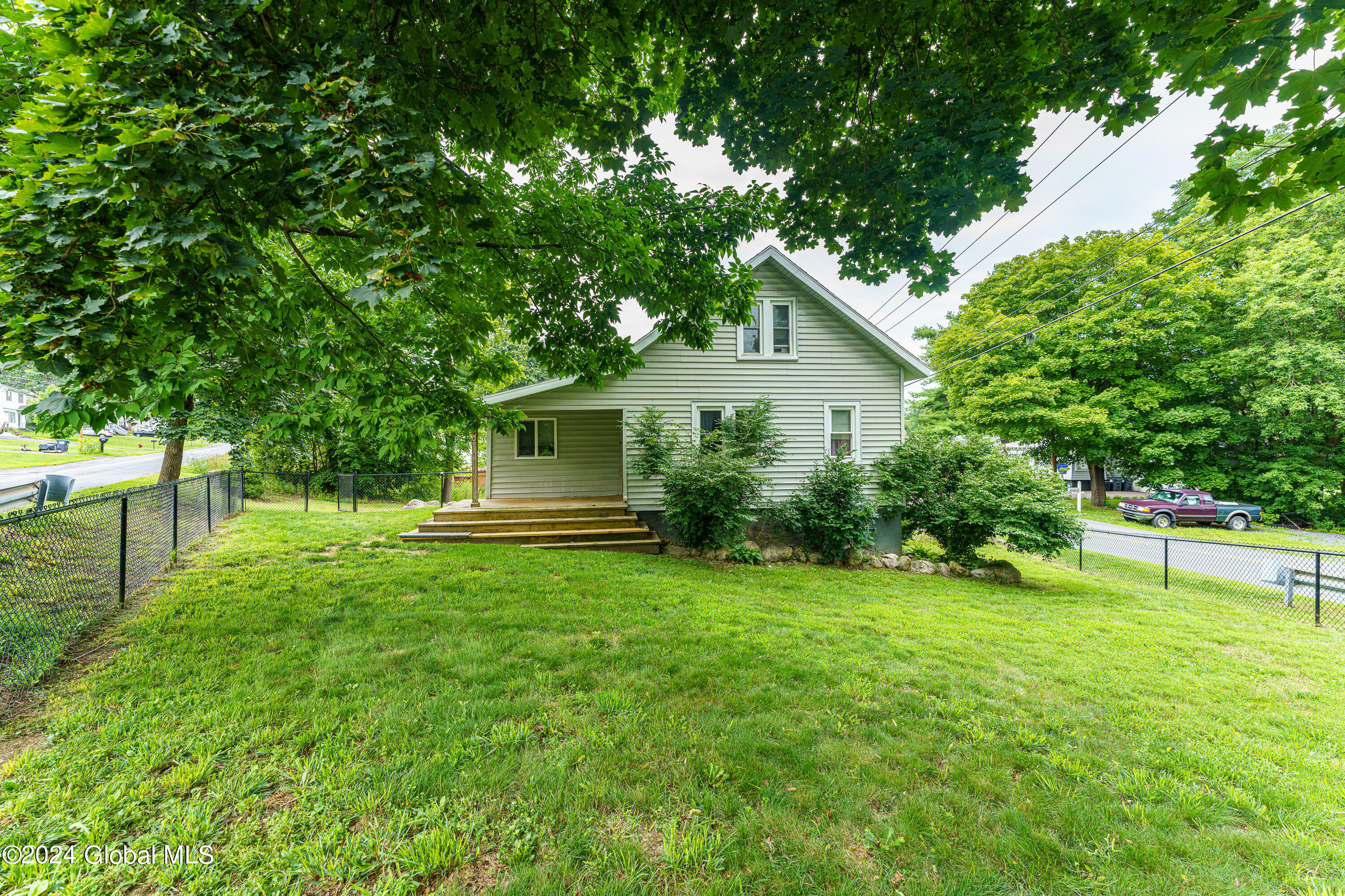 1200 River Road Troy, NY 12182 - Photo 1 of 36 0 Front 1