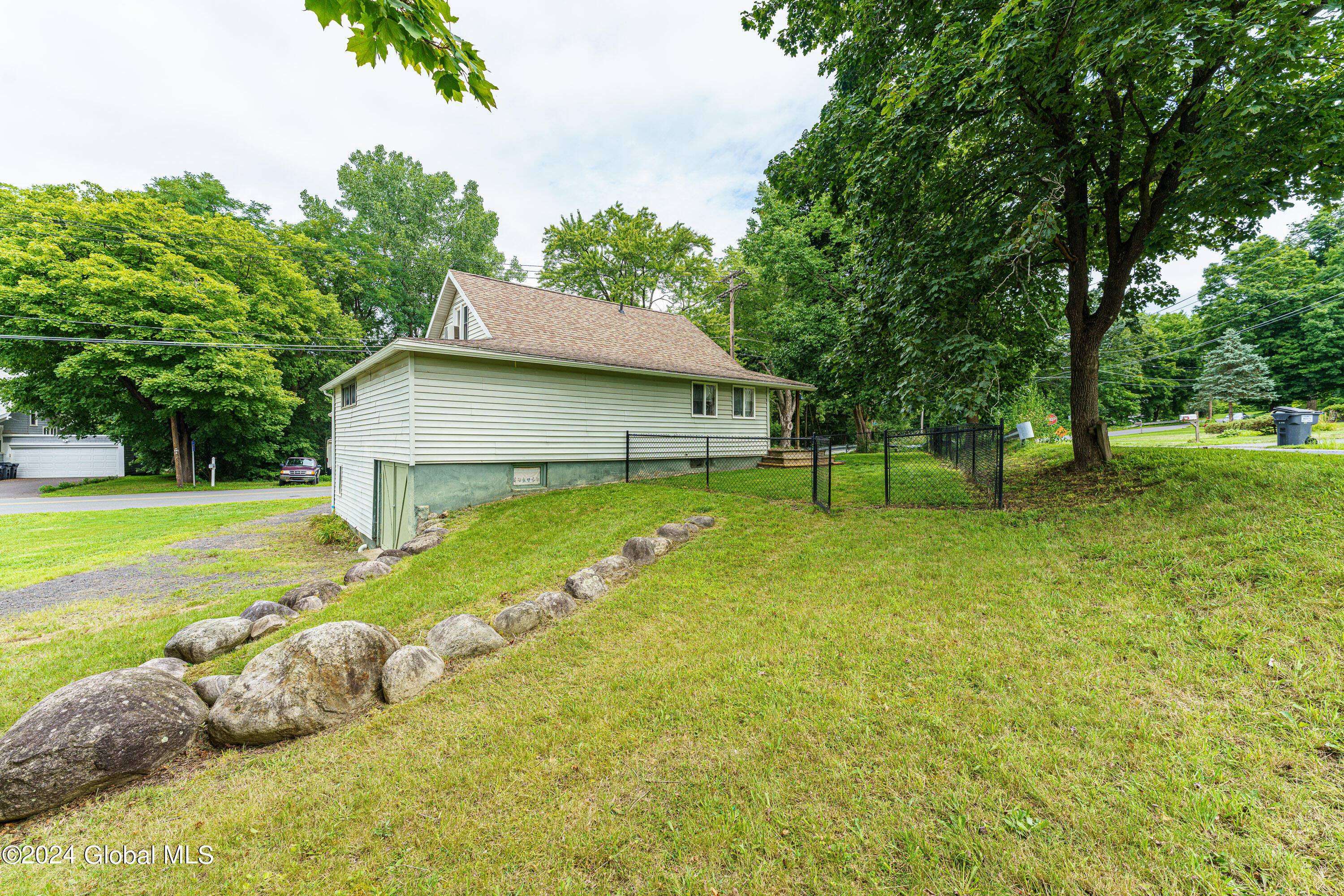 1200 River Road Troy, NY 12182 - Photo 32 of 36 Yard 5
