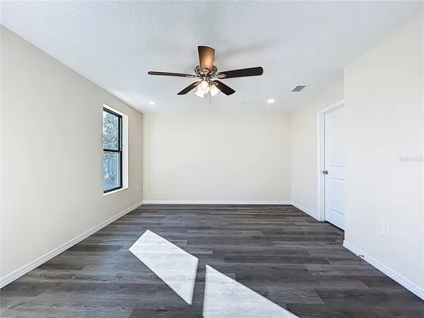 $325,000 | 4366 Cambio Gdns Court, Tampa, FL 33610