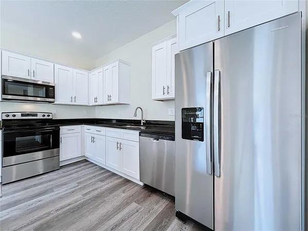 $325,000 | 4366 Cambio Gdns Court, Tampa, FL 33610