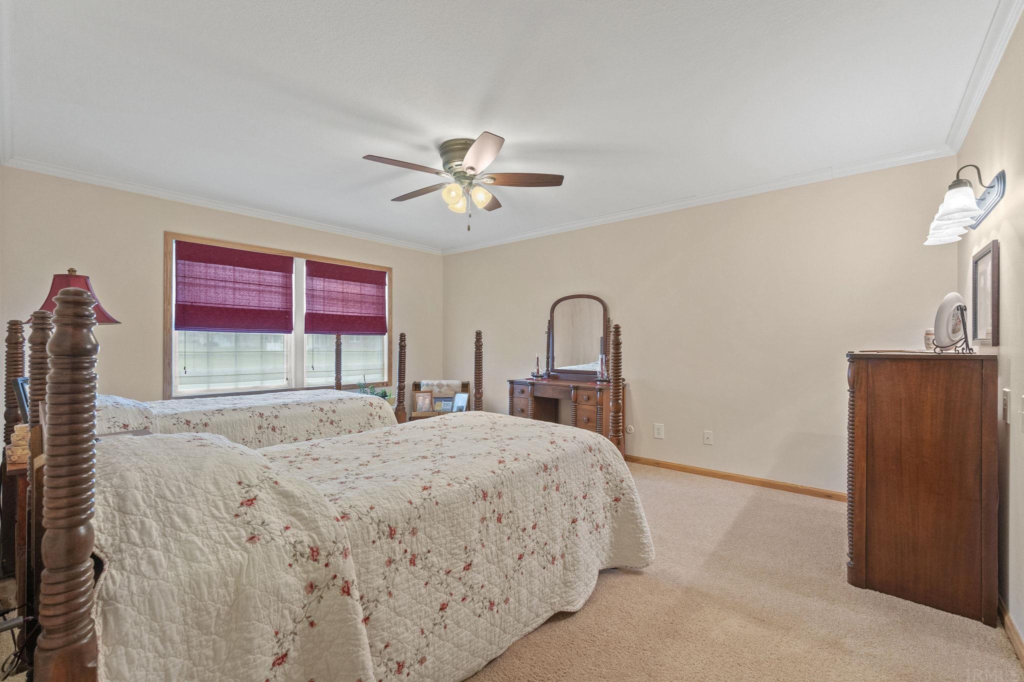 9722 South Scout Cabin Road Warren, IN 46792 - Photo 10 of 36 Gallery Image 10