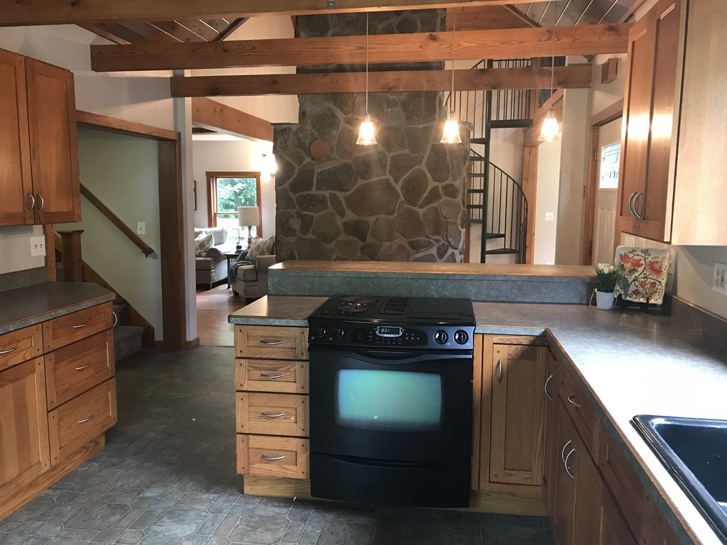 120 Amherst Road Belchertown, MA 01007 - Photo 6 of 19 Gallery Image 6