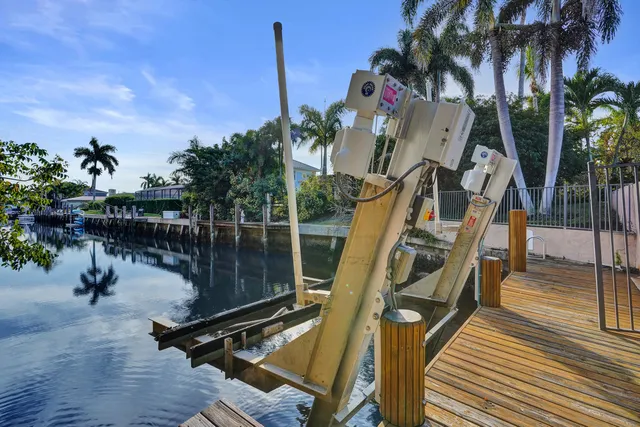 $8,500 | 7050 Northeast 7th Avenue, Boca Raton, FL 33487