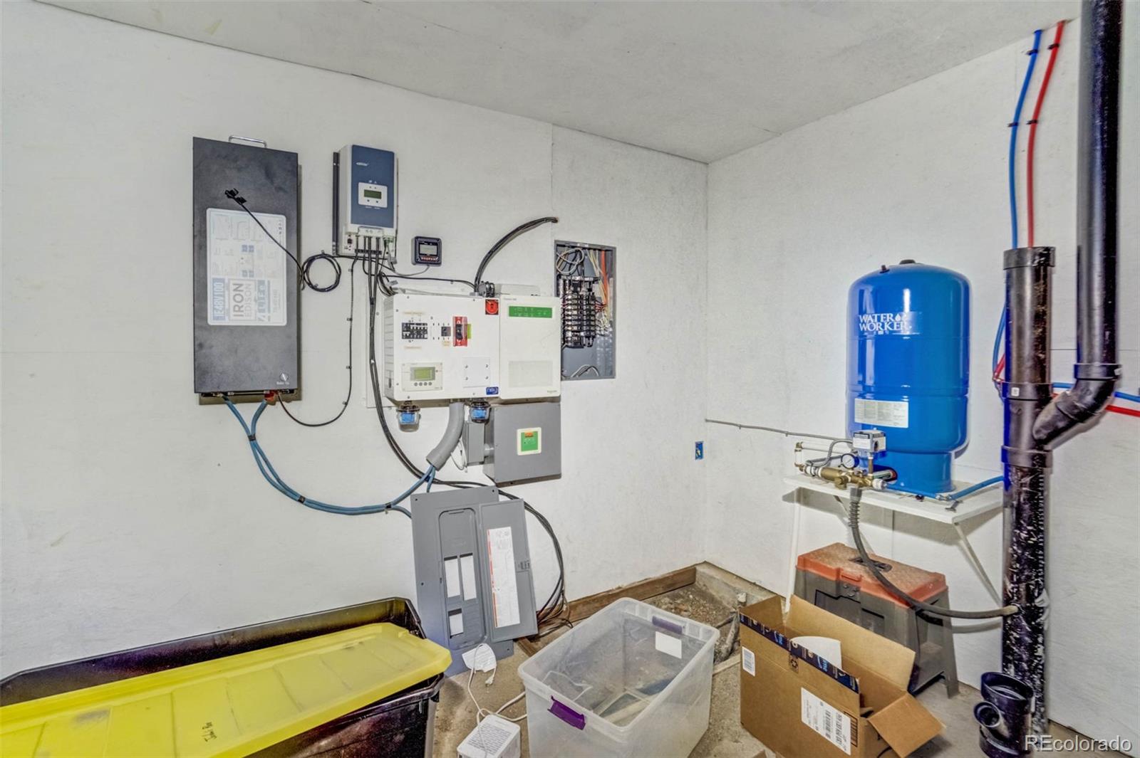 1440 North Range Road Guffey, CO 80820 - Photo 36 of 50 a room with gym equipment