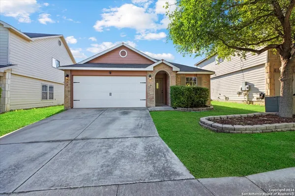 $1,600 | 342 Fontana Albero, San Antonio, TX 78253