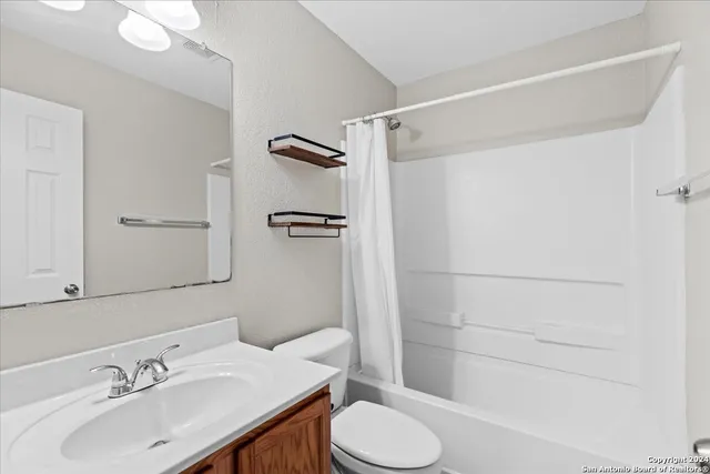 $1,700 | 342 Fontana Albero, San Antonio, TX 78253