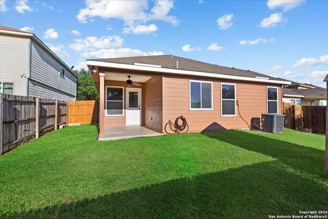 $1,700 | 342 Fontana Albero, San Antonio, TX 78253