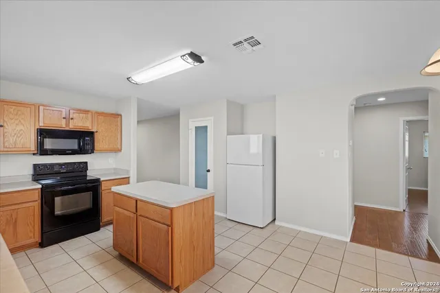 $1,700 | 342 Fontana Albero, San Antonio, TX 78253