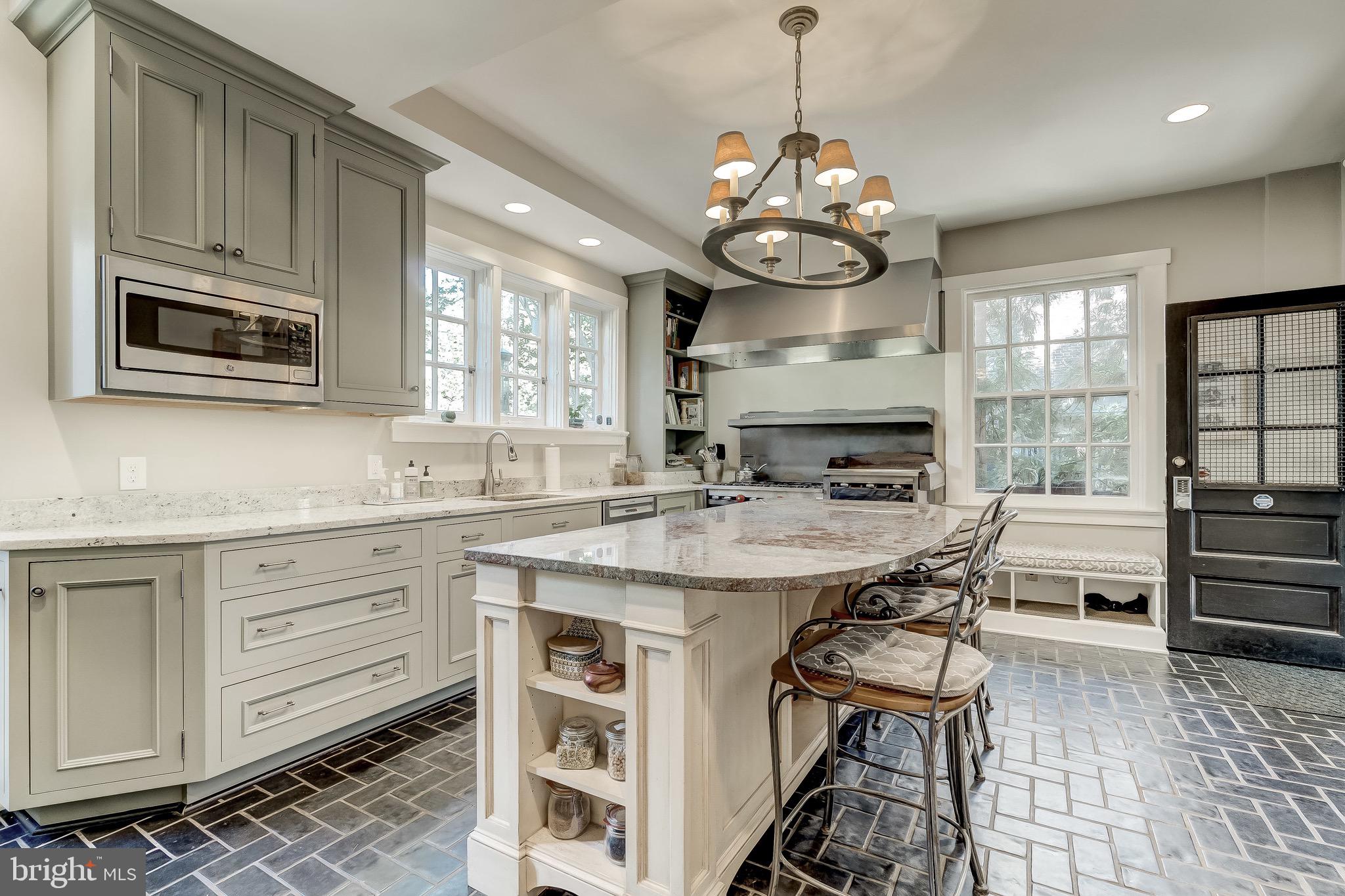 311 Somerset Road Baltimore, MD 21210 - Photo 40 of 107