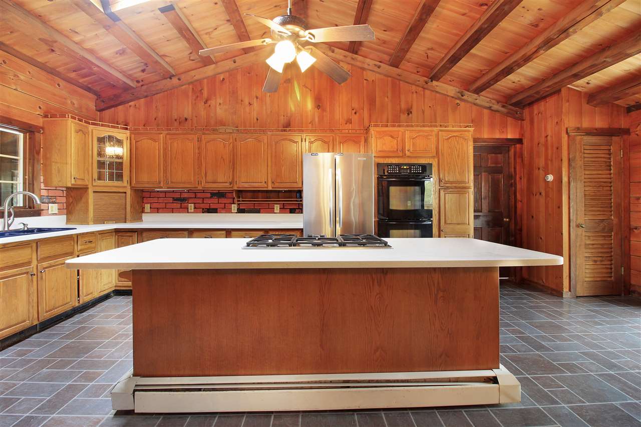 462 Lang Road Bath, NH 03740 - Photo 4 of 35